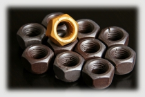 Шоколадные подарочные гайки. Фото 3